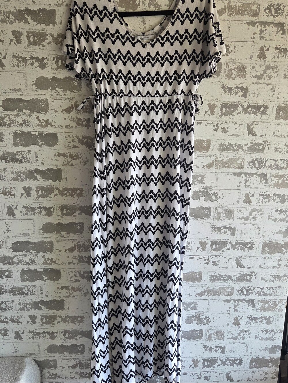 Disney Parks Mickey Mouse Hidden Chevron Print Flocked Maxi Dress Small